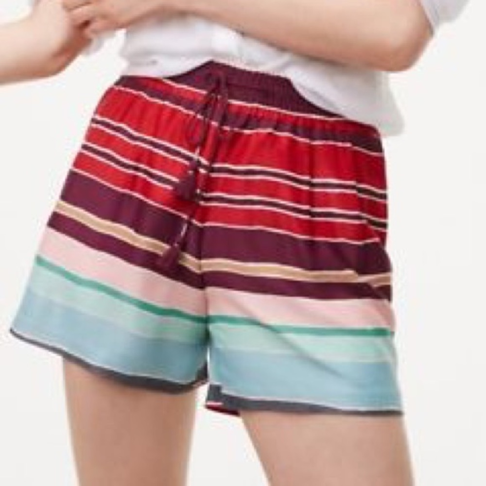 Loft Med flowy Shorts drawstring